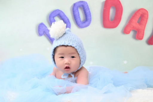 金昌四个月宝宝枕秃 金昌四个月宝宝枕秃